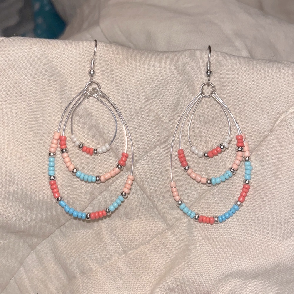 Beautiful Dangle 3 Tier Earrings New